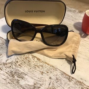 LV sun glasses